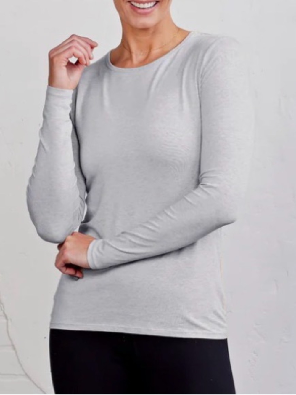 Tasc Performance organic cotton Women's Long Sleeve Crewneck Tee - Light Gray md